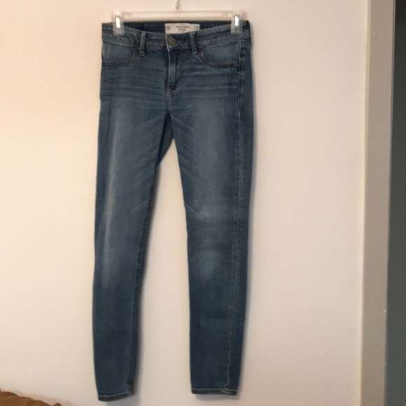 Abercrombie & Fitch Jeans - Picture 2 of 7